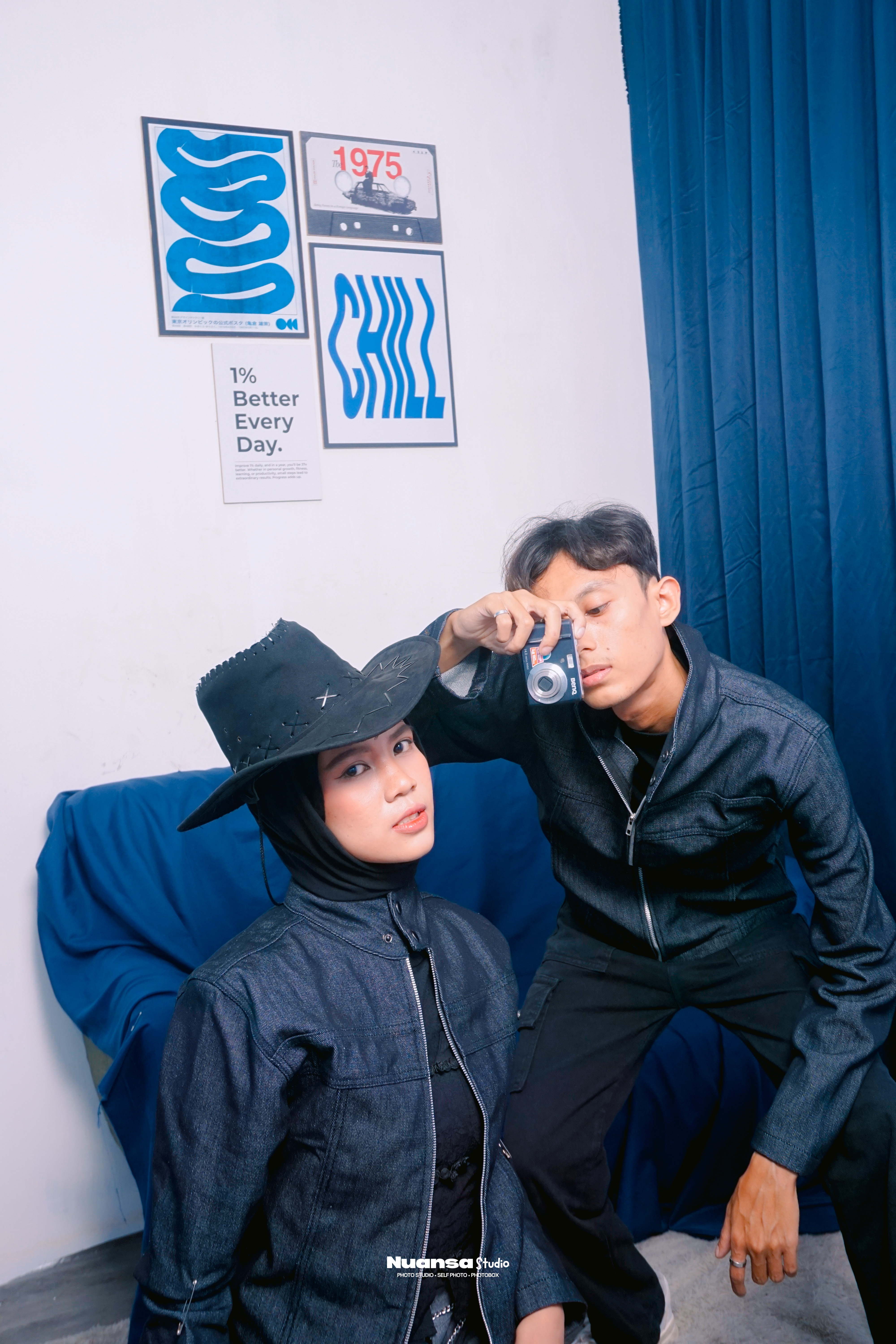 Blue Room 2 Orang